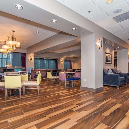 Hampton Inn Норвіч Екстер'єр фото