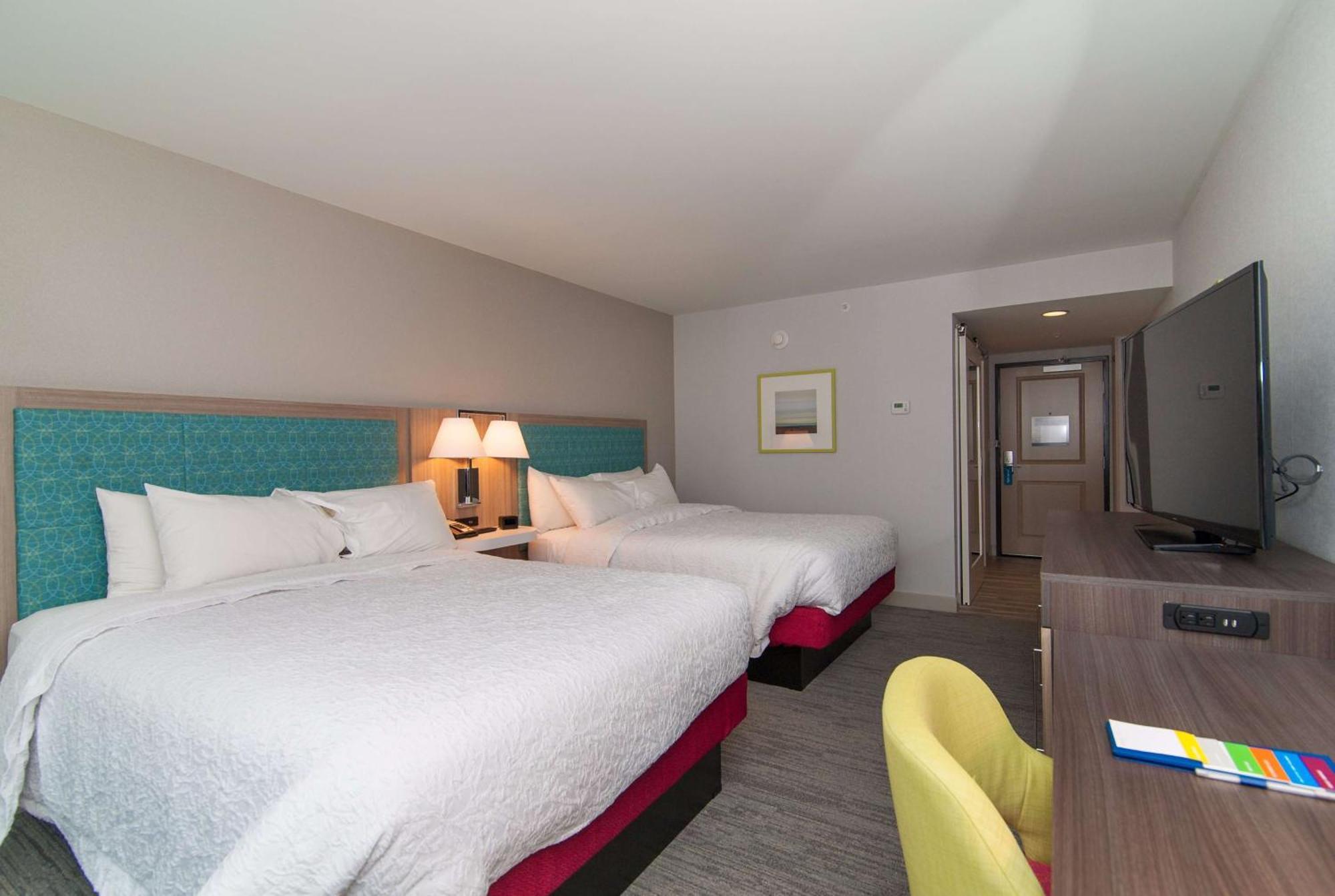 Hampton Inn Норвіч Екстер'єр фото