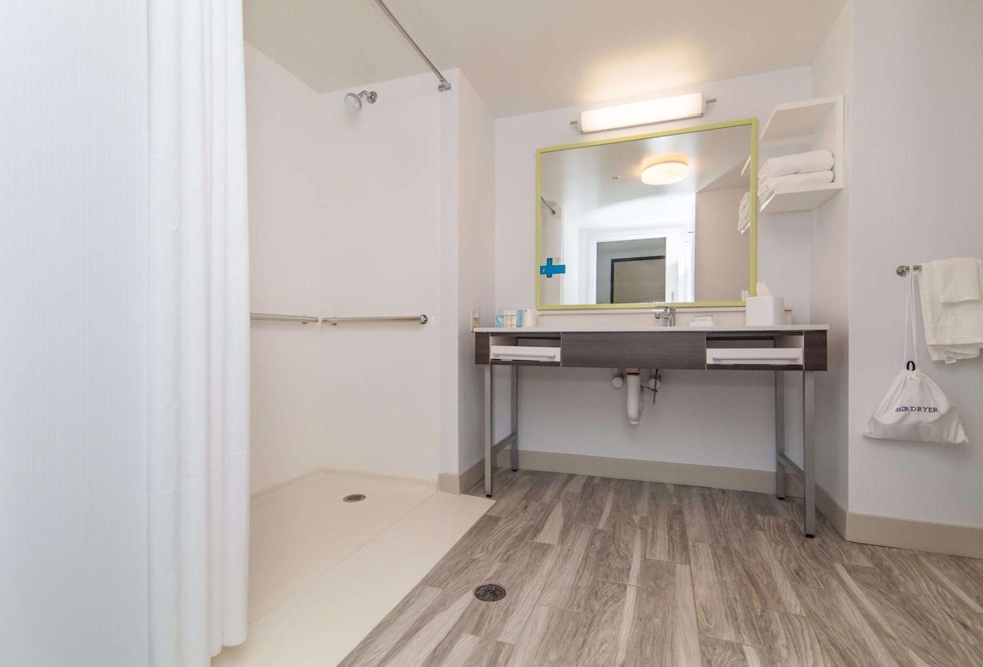 Hampton Inn Норвіч Екстер'єр фото